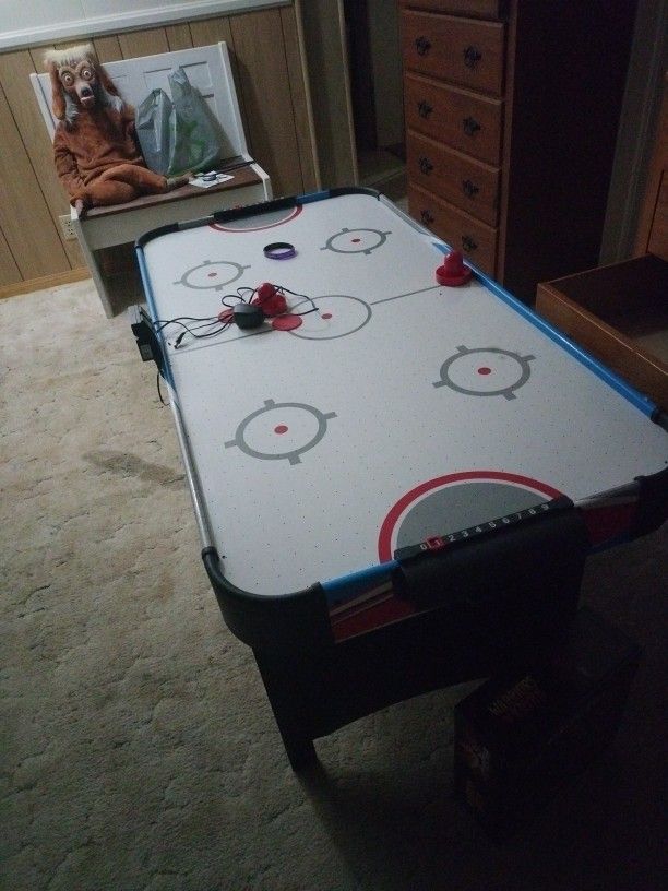Air Hockey Table Four Feet Works