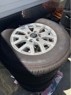 2025 Toyota Tacoma OEM wheels