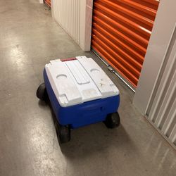 Cooler An Tent 