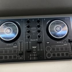 DJ Controller
