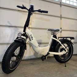 ( BRAND NEW) White Like Bike Electric Foldable Fat Tires