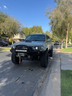 2000 Toyota 4Runner SR5 4WD w/ Rear Locker