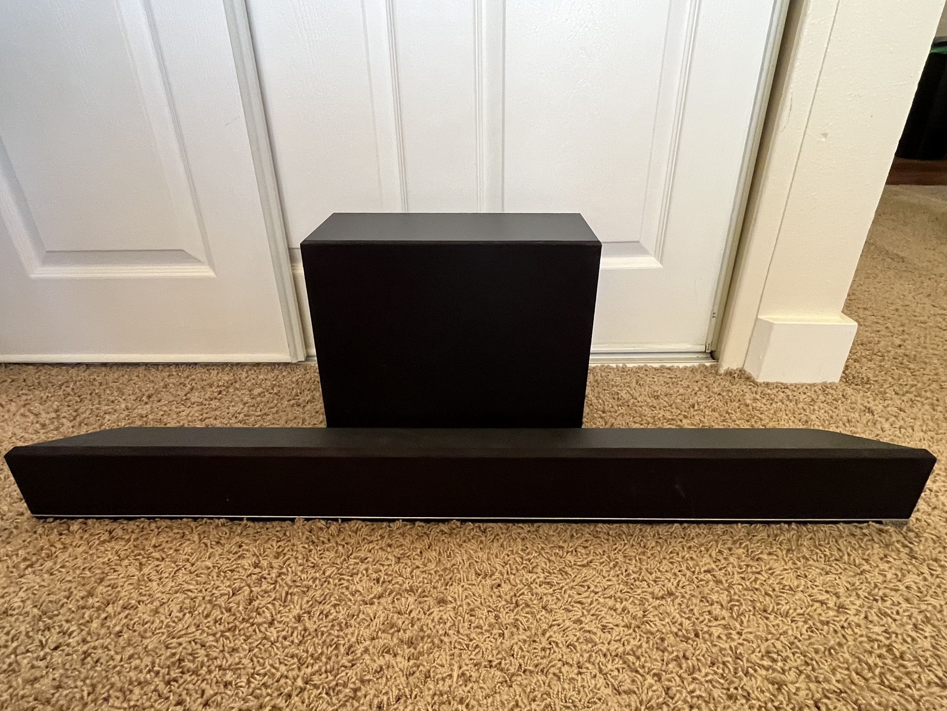 Vizio Soundbar w/ wireless subwoofer