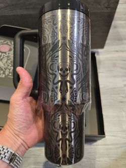 🔥 RARE & SOLD OUT 🔥 Stanley Quencher 30oz "Deadly Damask" Halloween Edition