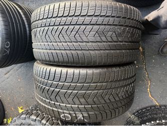 2 tires 325-35-22 Pirelli good condition $140 for both mounted and balanced