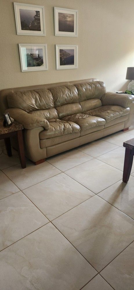 Leather Couch, Coffee Table & 2 End Tables