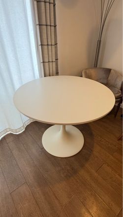 White Tulip Table