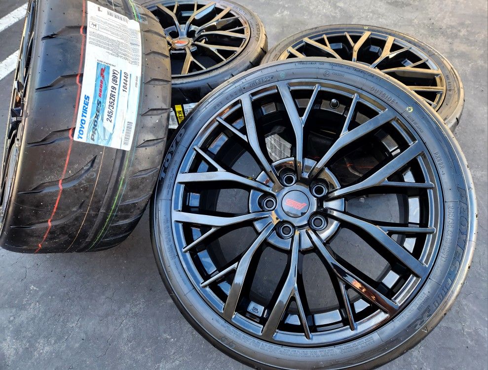 19" Subaru STi WRX Gloss black OEM wheels 