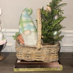 Vintage Style Wicker Easter Basket w/ Handle