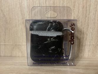 Claire’s Black Marble Silicone AirPods Case