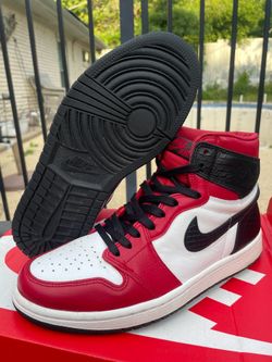 Jordan 1 Retro High OG Satin Snake Chicago