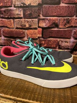 Kevin durant shop sneakers youth