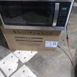 Whirpool 30 in.  1.9 cu.ft. Over-the-Range Microwave in Fingerprint Resistant Stainless