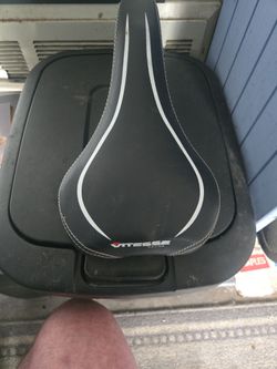 Vitesse racing bicycle seat