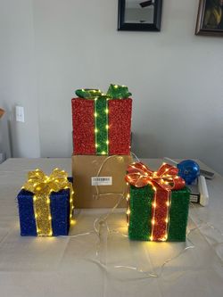 Set of 3 Lighted Christmas Gift Box Decorations