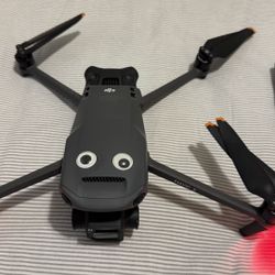 Dji  Mavic 3 Fly More Combo