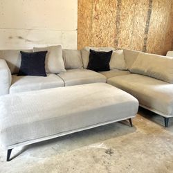 Beige Modern Sectional Sofá With Ottoman 