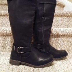New Women's Size 7 Shoedazzle Boots, Black