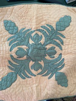 Hawaiian Hand stitched quilt