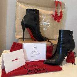 Christian Louboutin So Kate Booty 100