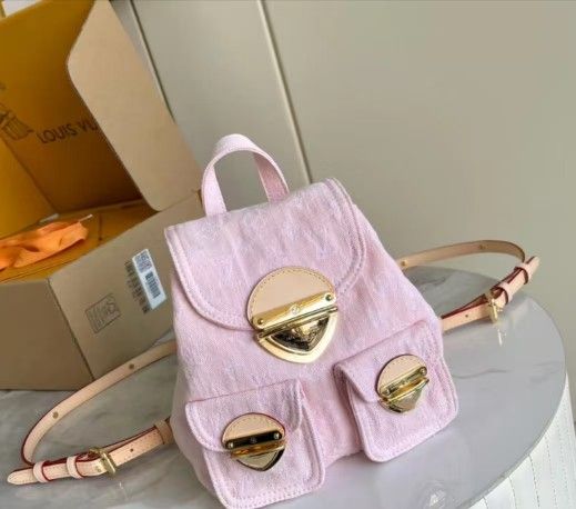 LOUIS VUITTON Venice Shoulder Includes NFC