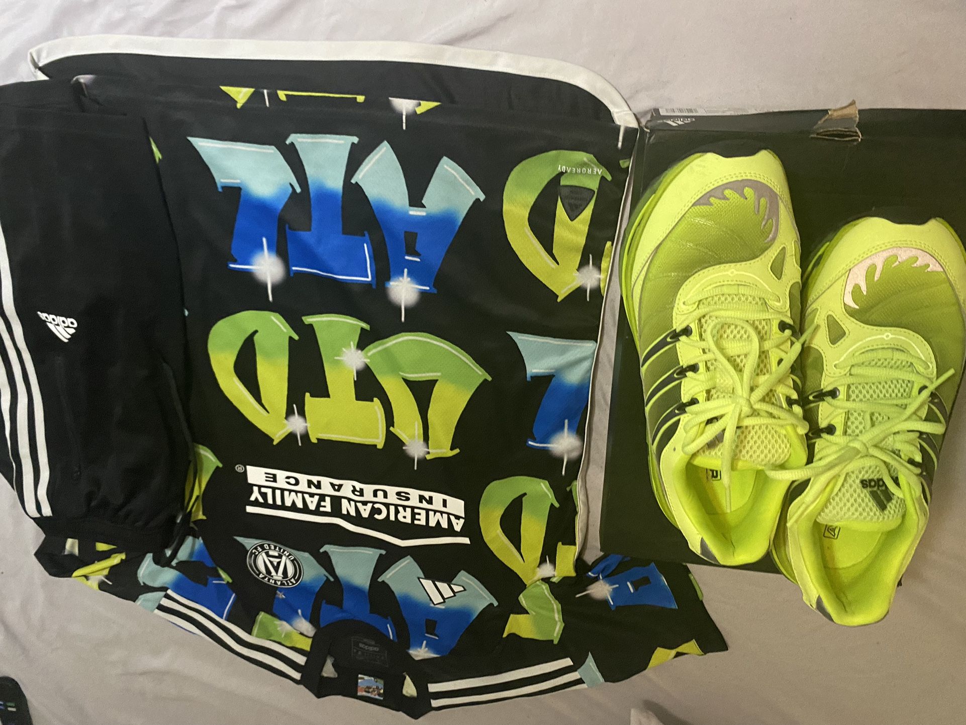 Adidas Atlanta United Football Club Jersey Size Large & Adidas “Adistar HRMY Size 9.5