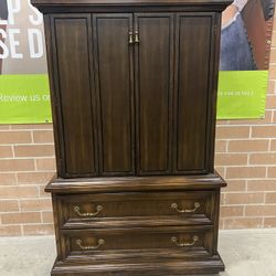 Red Lion Armoire Dresser