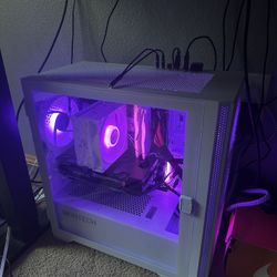 Custom Gaming PC White Build RGB