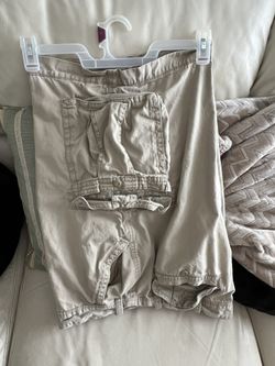 Men’s Cotton, Khaki Color, Shorts /Cargo Pockets.$5.https://offerup.co/faYXKzQFnY?$deeplink_path=/redirect/