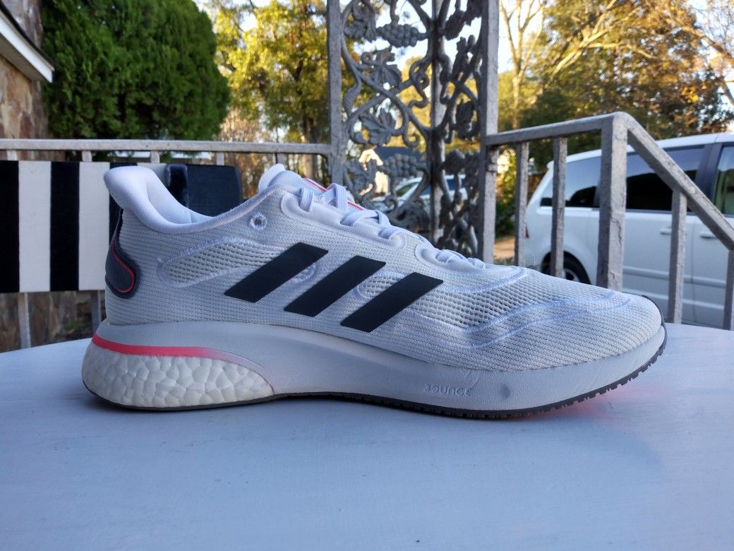 Size 9) like new adidas Supernova W White Gray Pink Bounce Boost