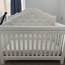 Baby Crib With Headboard 