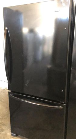 Kenmore Bottom Freezer Black Refrigerator
