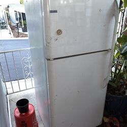 Fridge