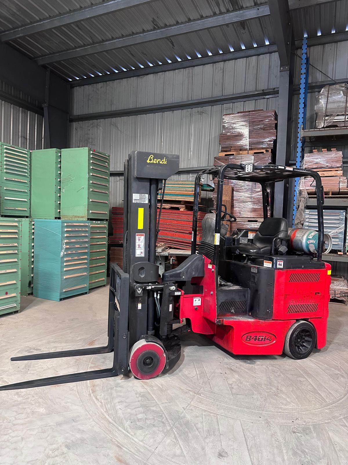 2012 Landoll Bendi 4000 lbs capacity forklift