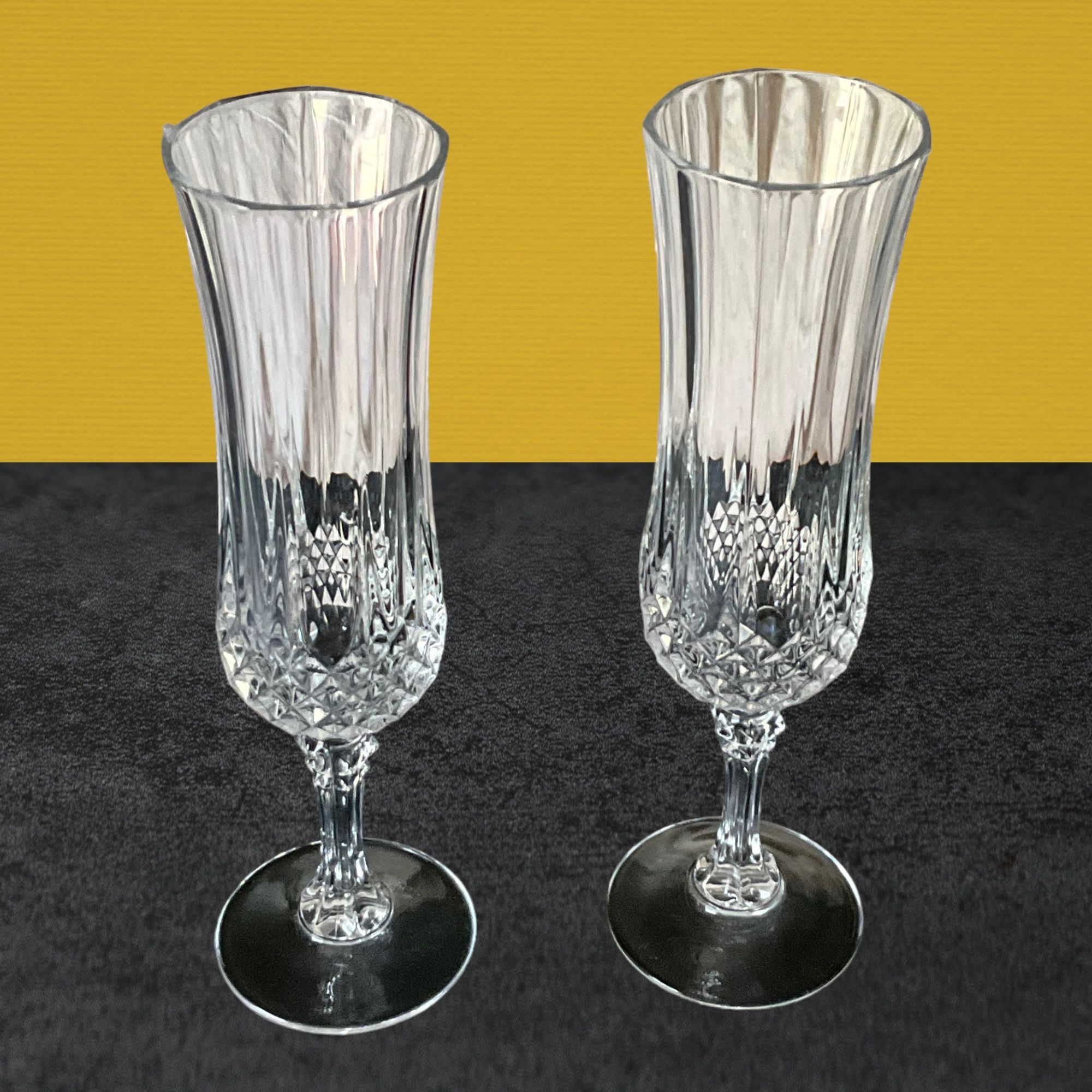 2 Cristal D’Arques 24% Crystal Champagne Flutes 4.5 Oz