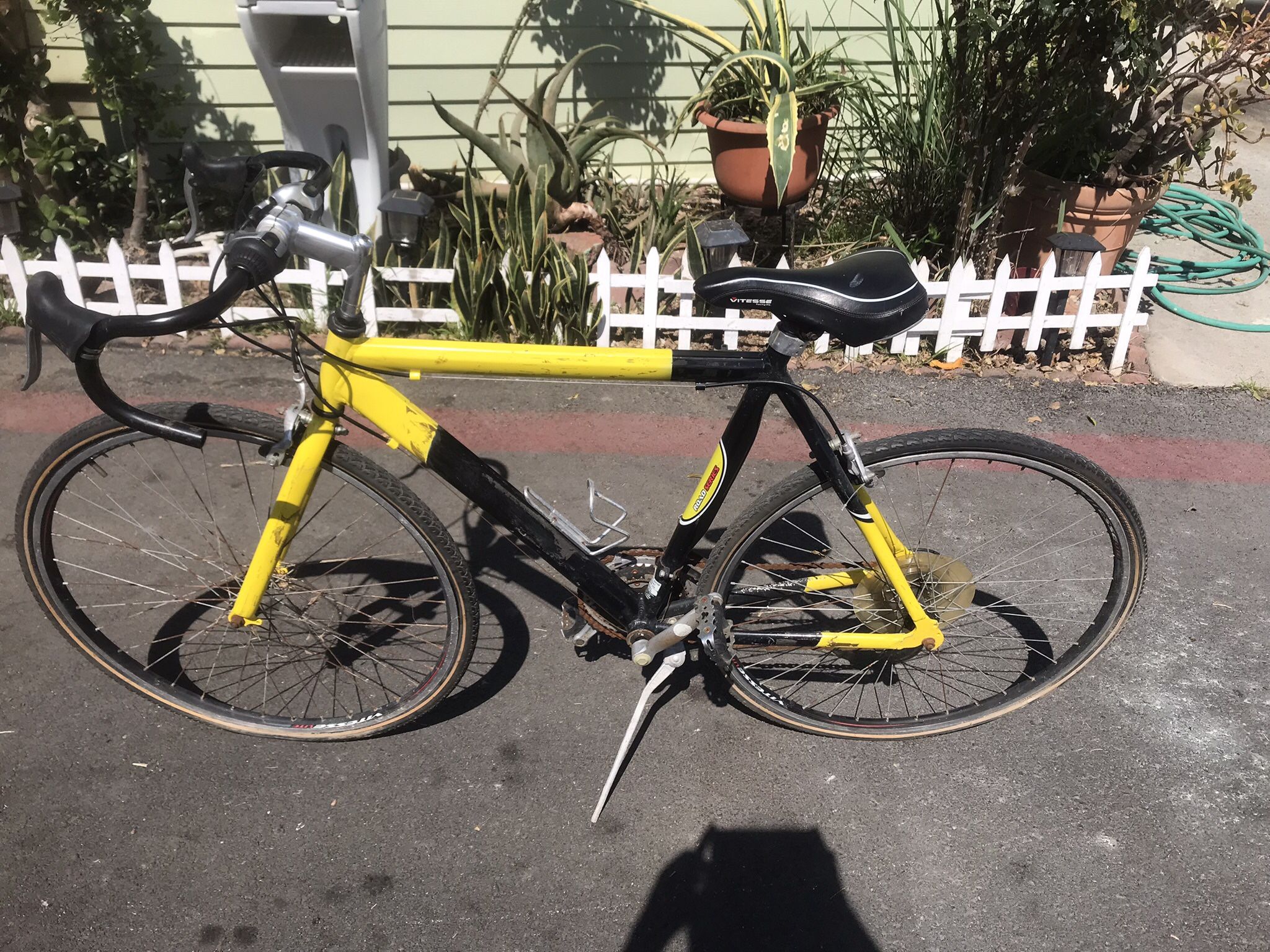 GMC Denali road bike (ASAP)