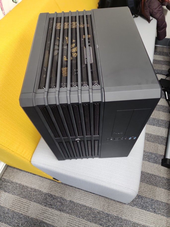 Corsair Carbide Series Air 540 High Airflow ATX Cube Case