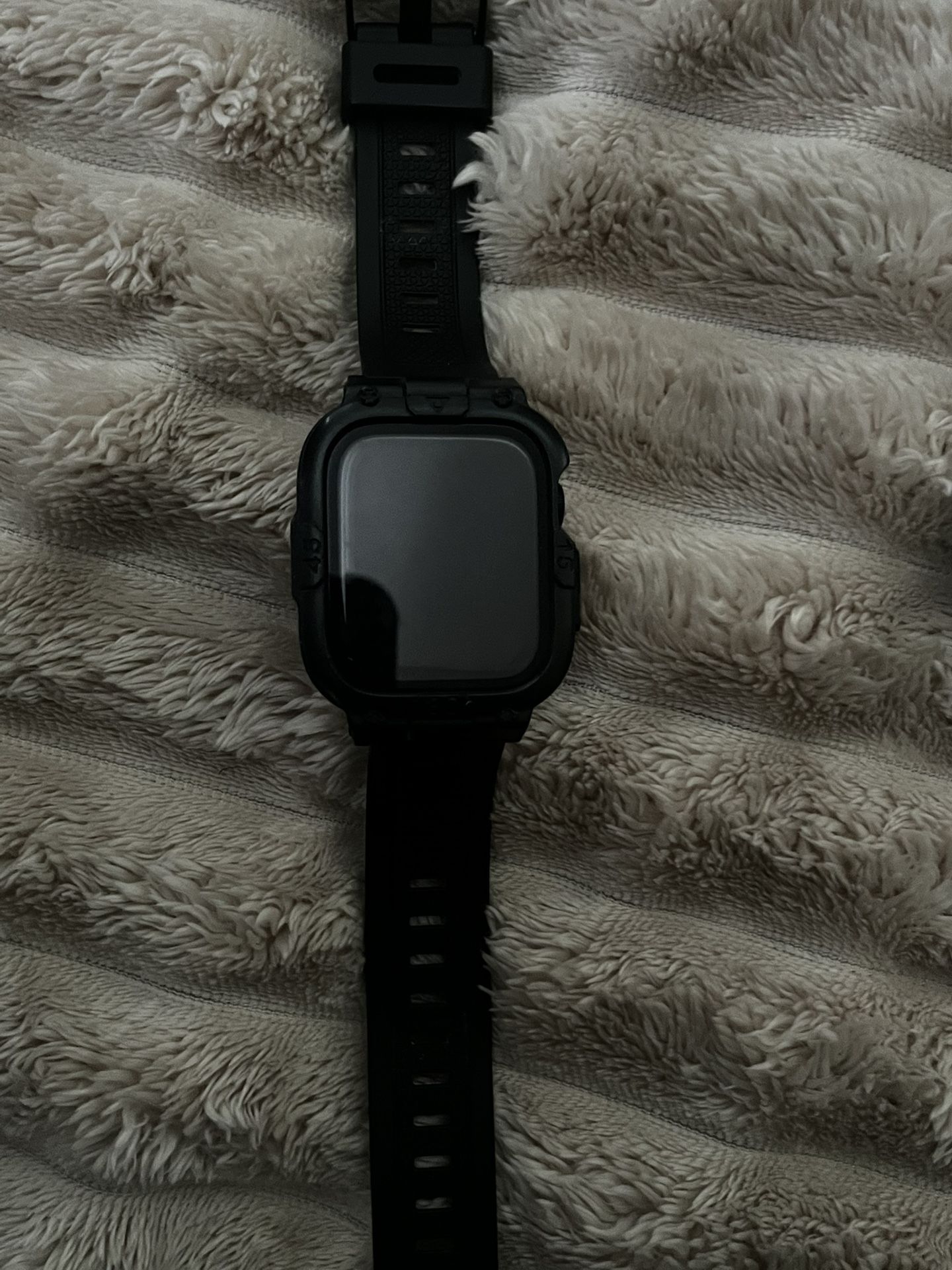 Apple Watch Series 7 45 Mm And Backbone