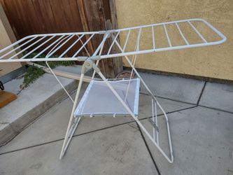 FOLD AWAY CLOTHES DRYING RACK