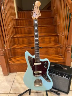 Squier Classic Vibe Jaguar (Mint) w/ Fender Amp