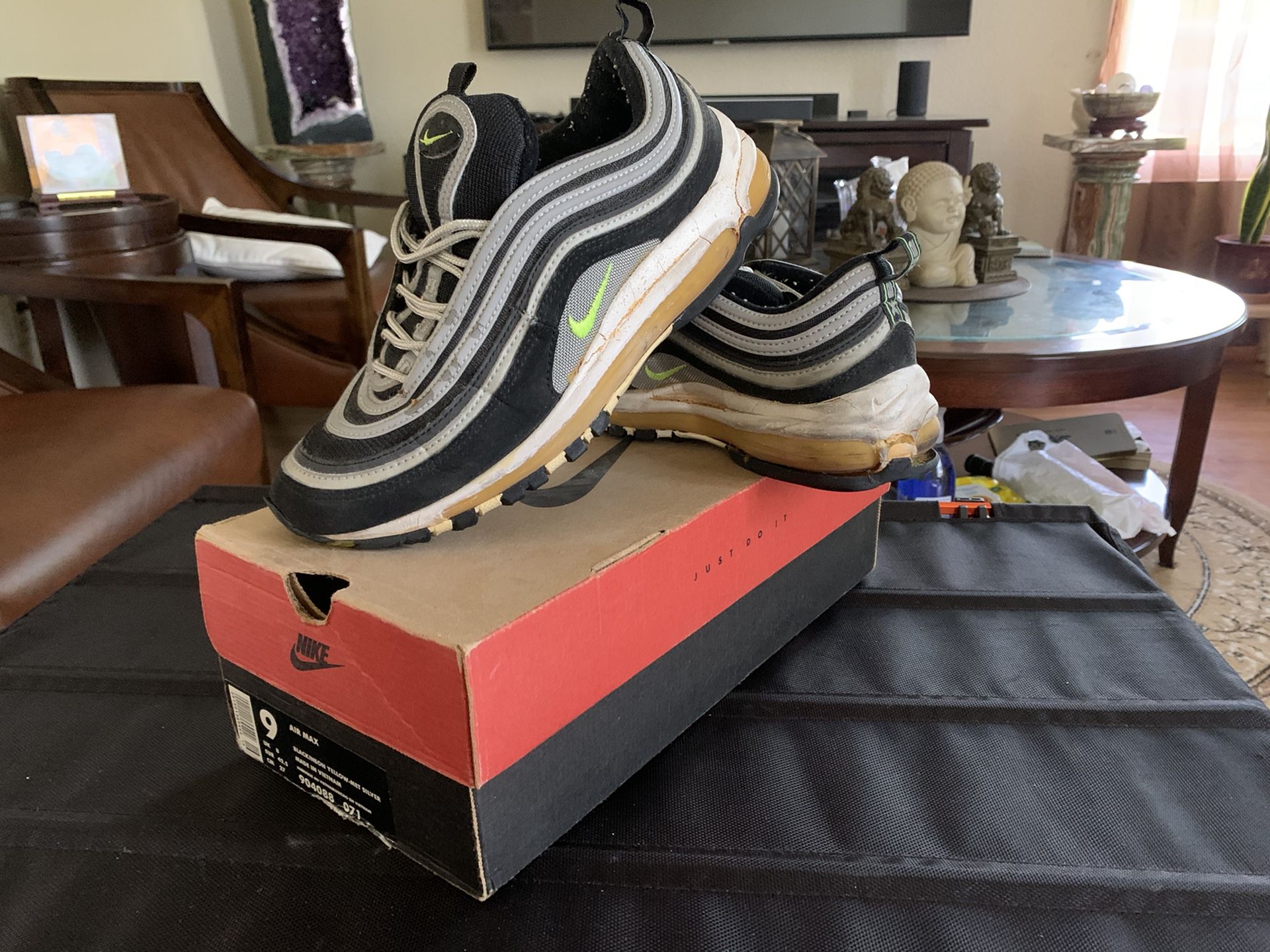 OG Air Max 97 Neon size 9
