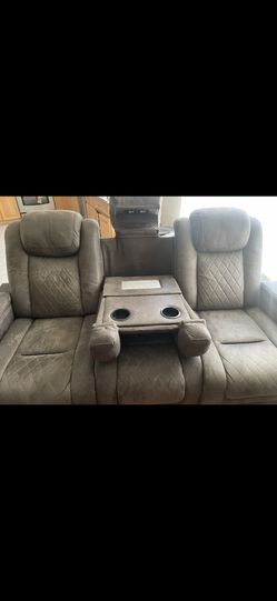 Electronic Reclinable Couch