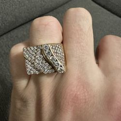 14k yellow gold 4 carats natural VS diamond ring!