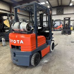 Forklift Toyota 5000 Lbs