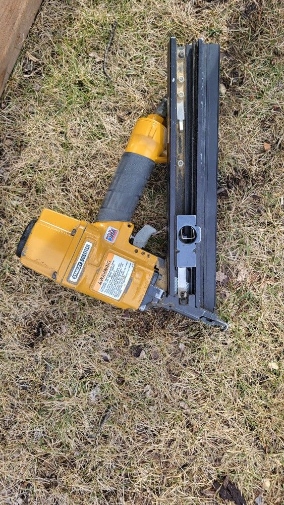 Stanley Bostitch N60FN angle stick pneumatic finish nailer