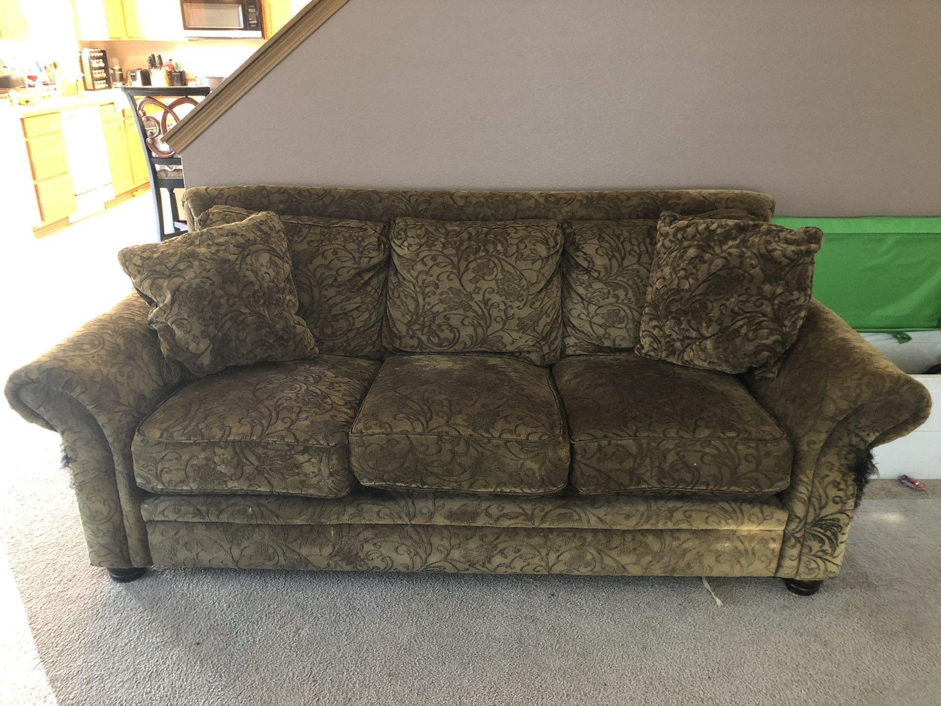Free Couch set. *** PENDING***