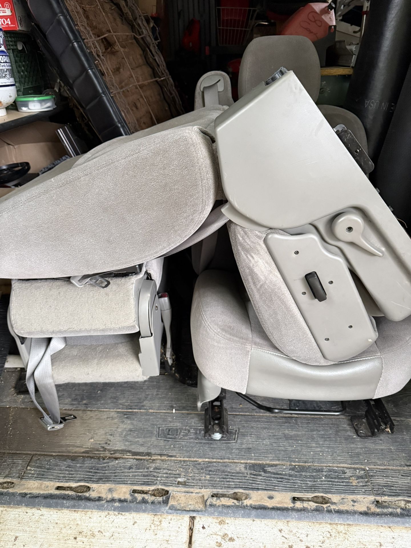 Tahoe Silverado GMC Seats (Grey)