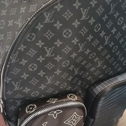 Louis Vuitton Mens Backpack 