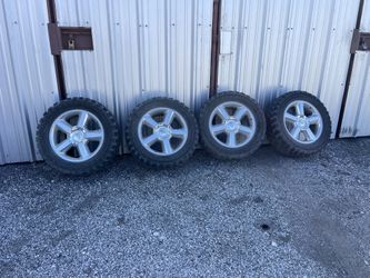 Used Wheels & Tires 20” x33-12.50
