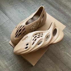 “Clay Taupe” Adidas Yeezy Foam Runner Size 8